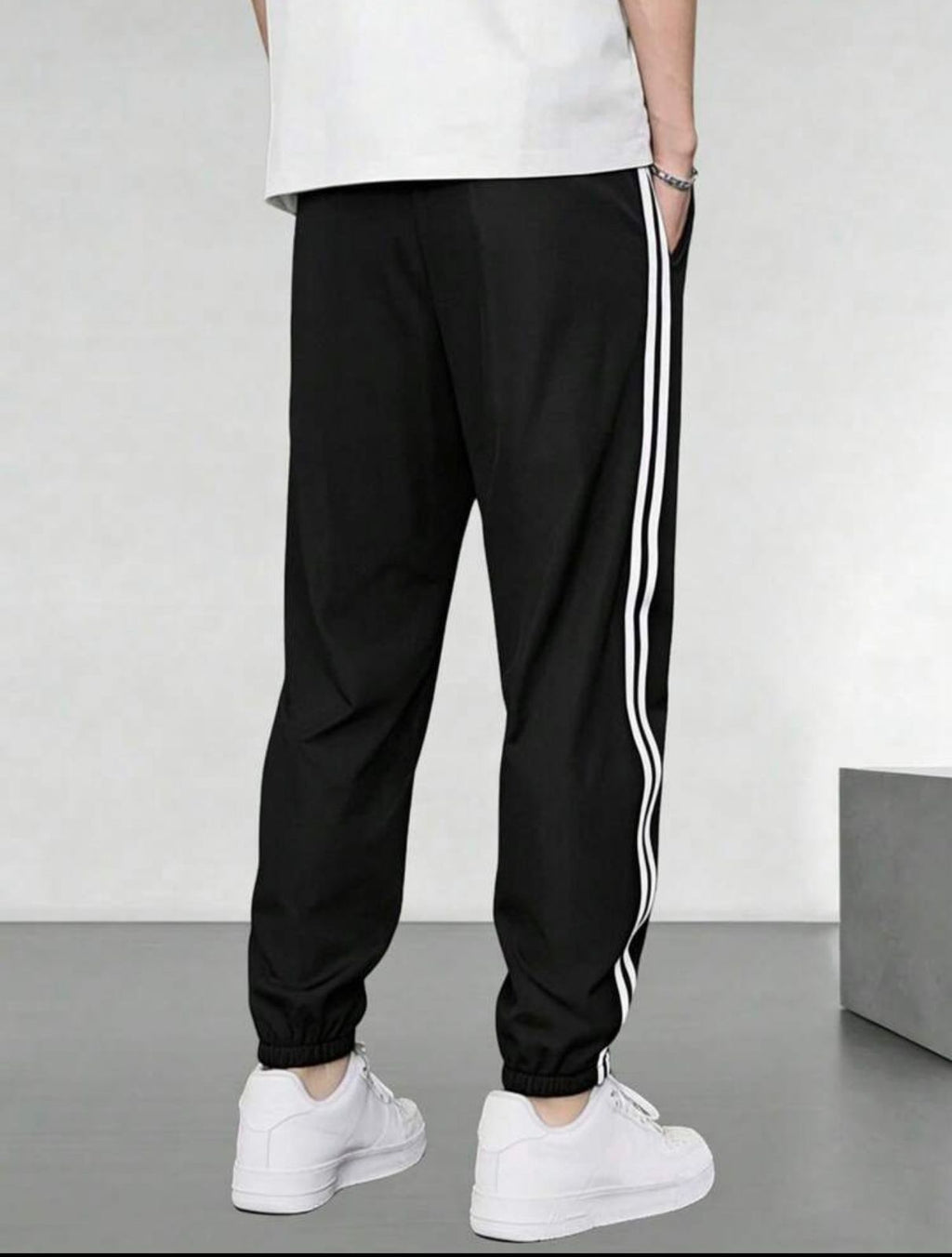 Men's Relaxed Fit Jogger Pants — Versatile Street & Workout Trousers